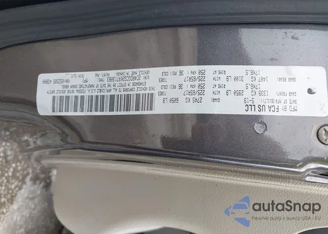 2019 Dodge Grand Caravan Sxt z USA, uszkodzony, nr VIN 2C4RDGCG2KR713083